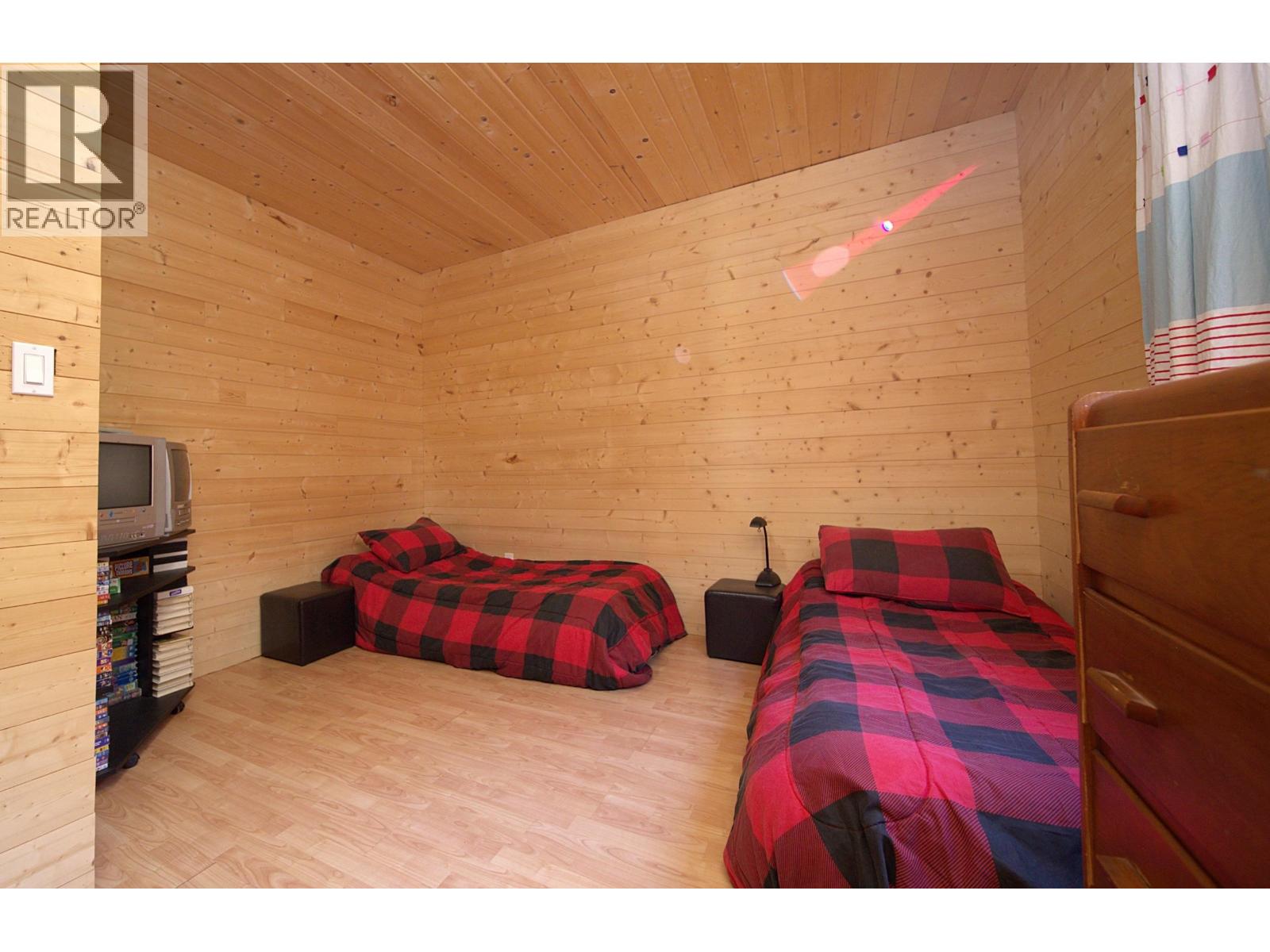 5647 Marshall Creek Road Property Photo 15