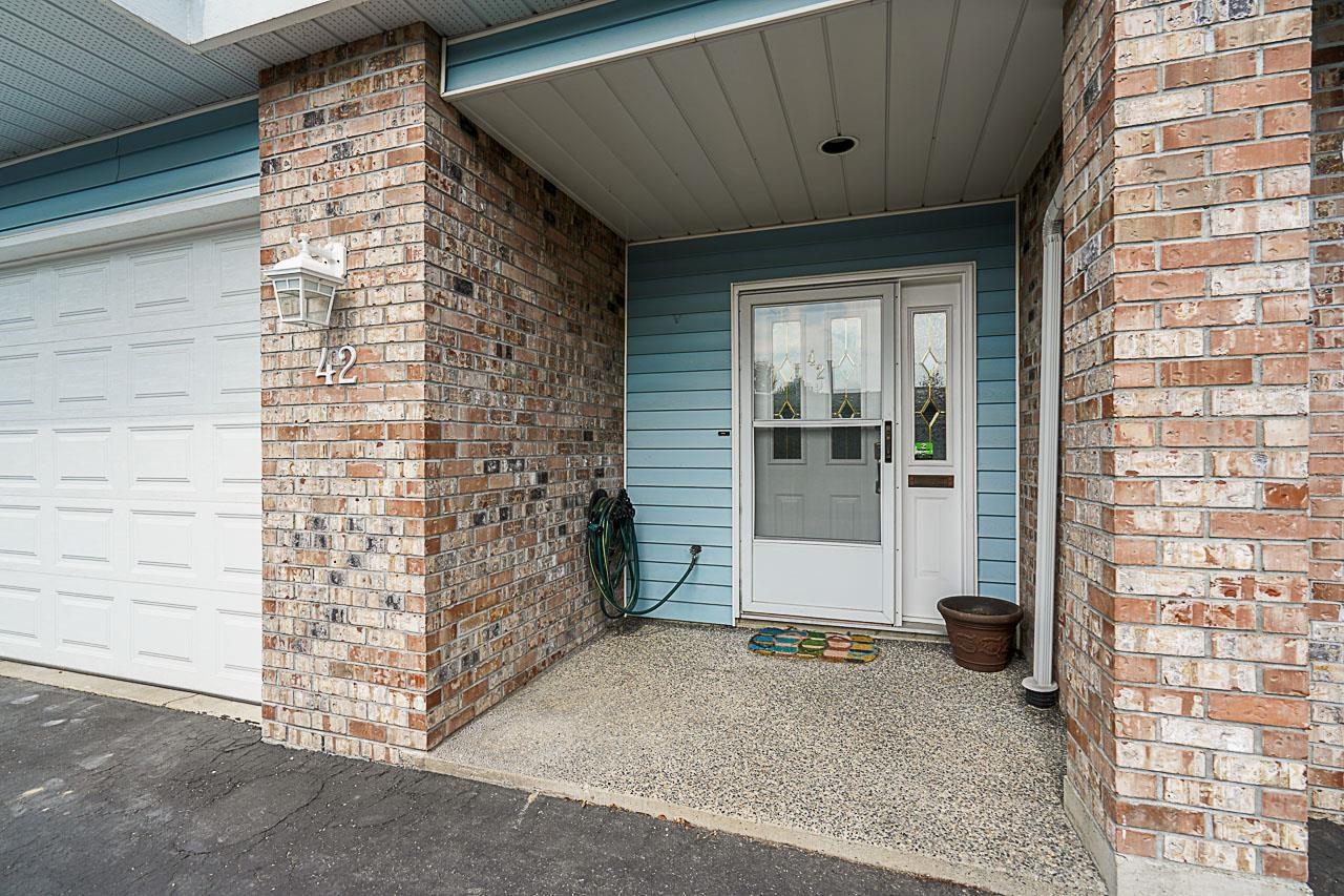 42 5216 201a Street Property Photo 2