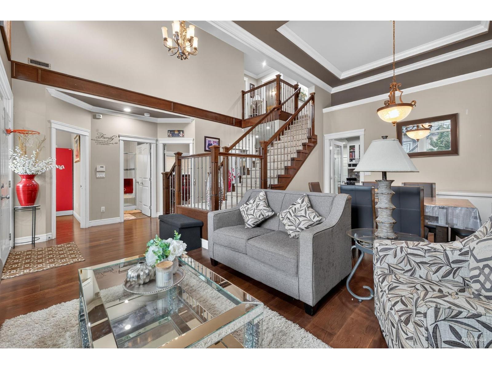 17372 64 A Avenue Property Photo 10