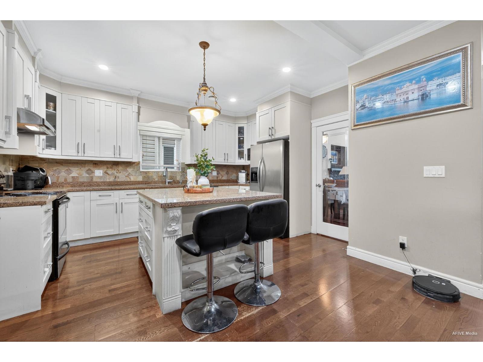 17372 64 A Avenue Property Photo 18