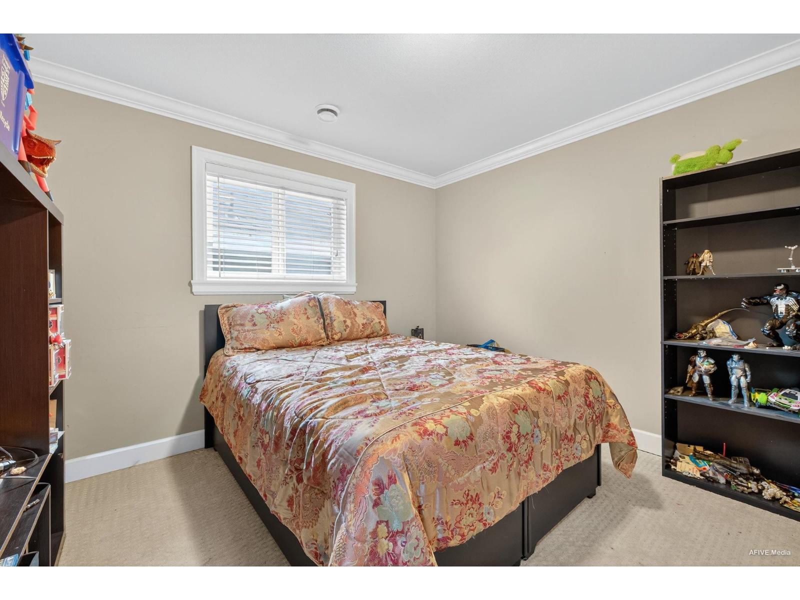 17372 64 A Avenue Property Photo 21