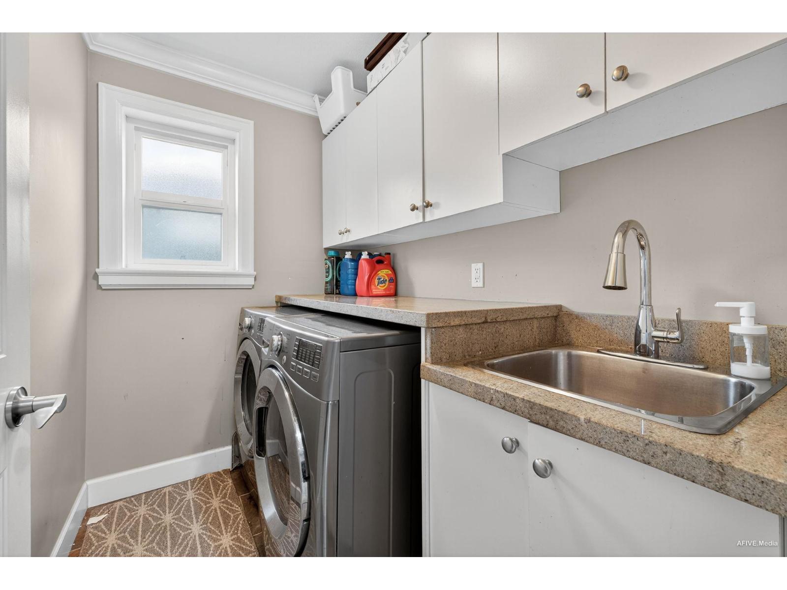 17372 64 A Avenue Property Photo 22