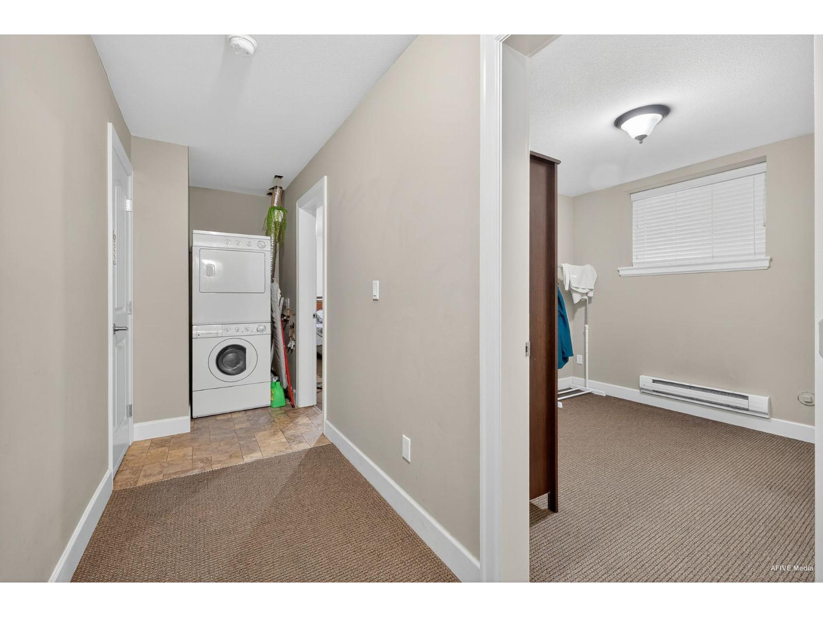 17372 64 A Avenue Property Photo 33