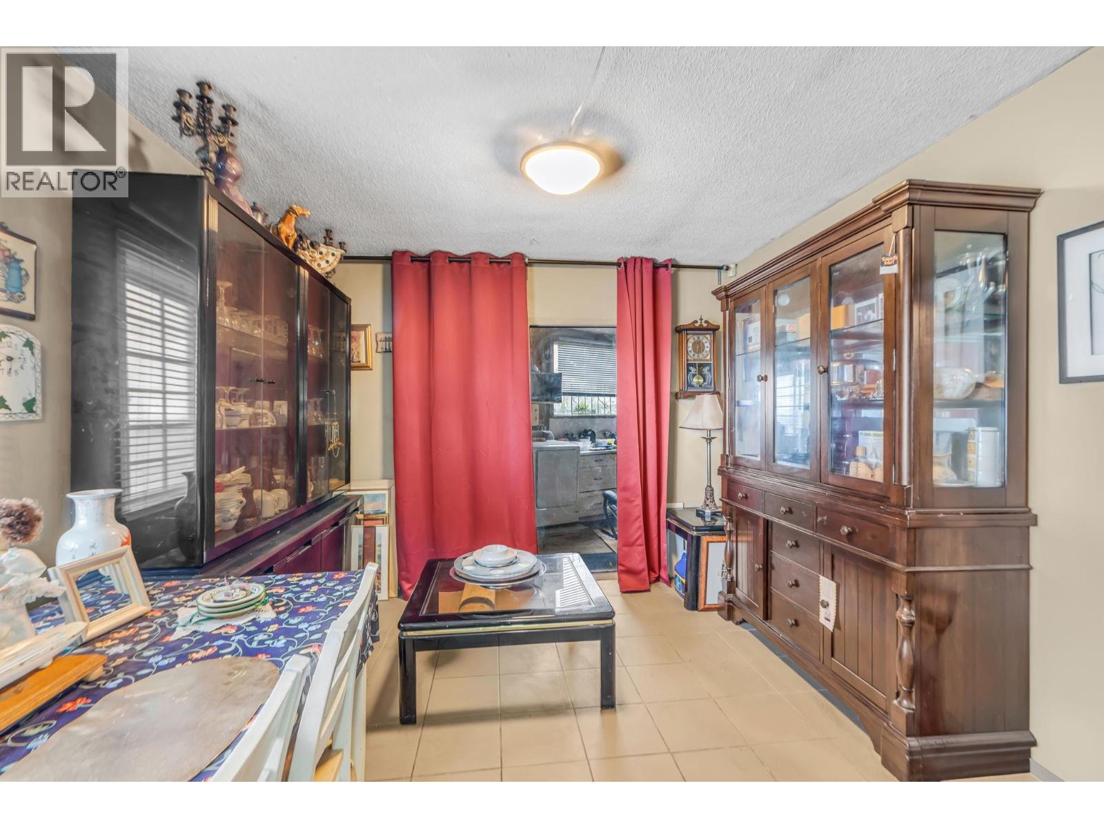 2141 Marine Way Property Photo 22