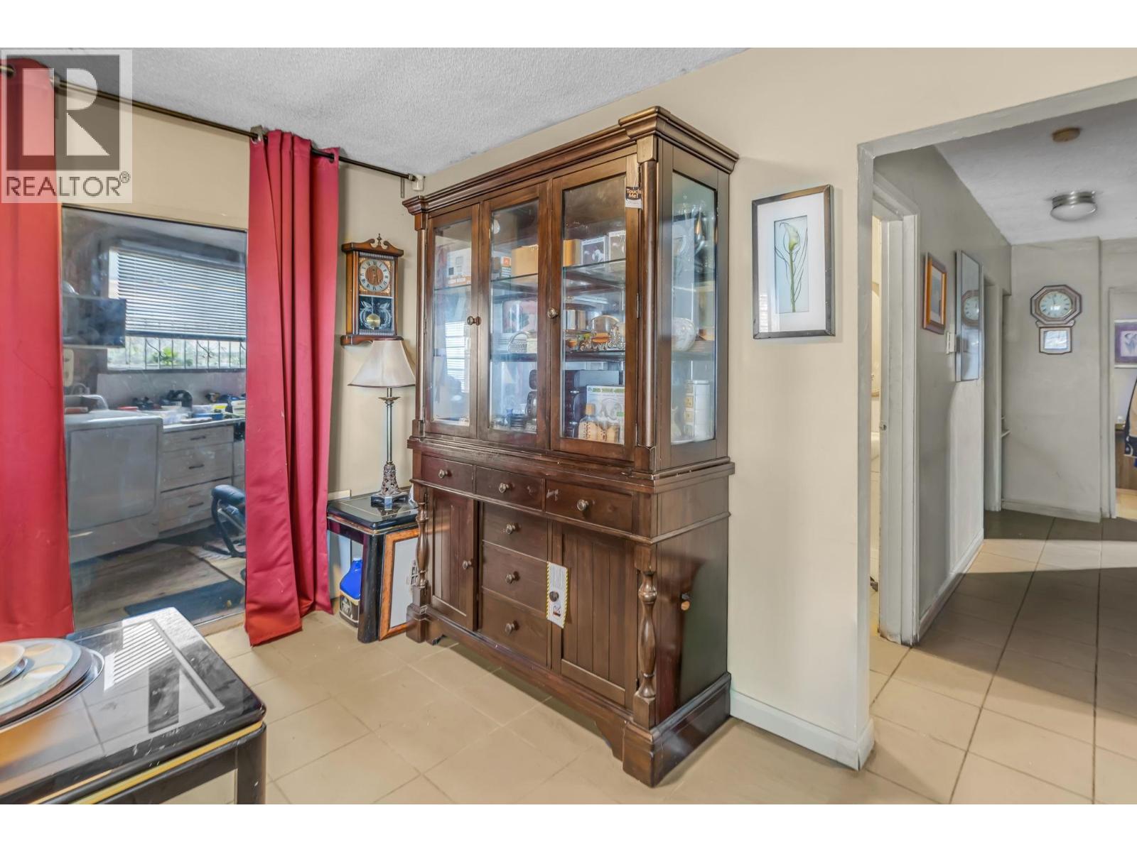 2141 Marine Way Property Photo 23
