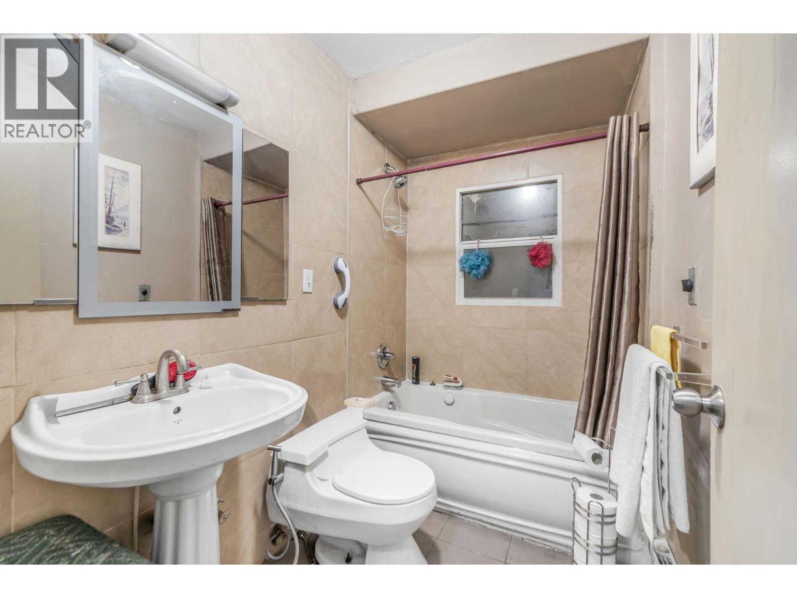 2141 Marine Way Property Photo 26