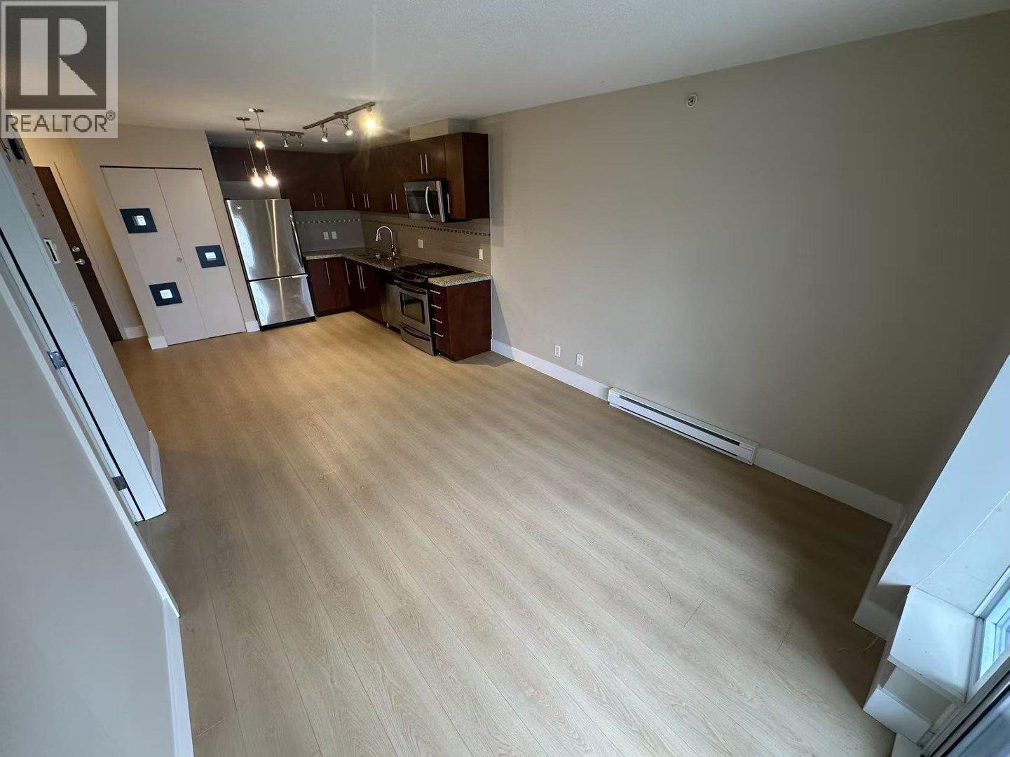 1302 8288 Lansdowne Road Property Photo 4