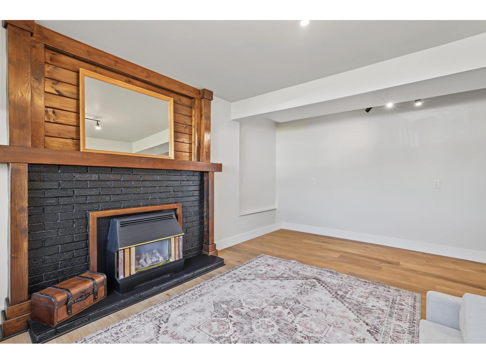 27292 29a Avenue Property Photo 17