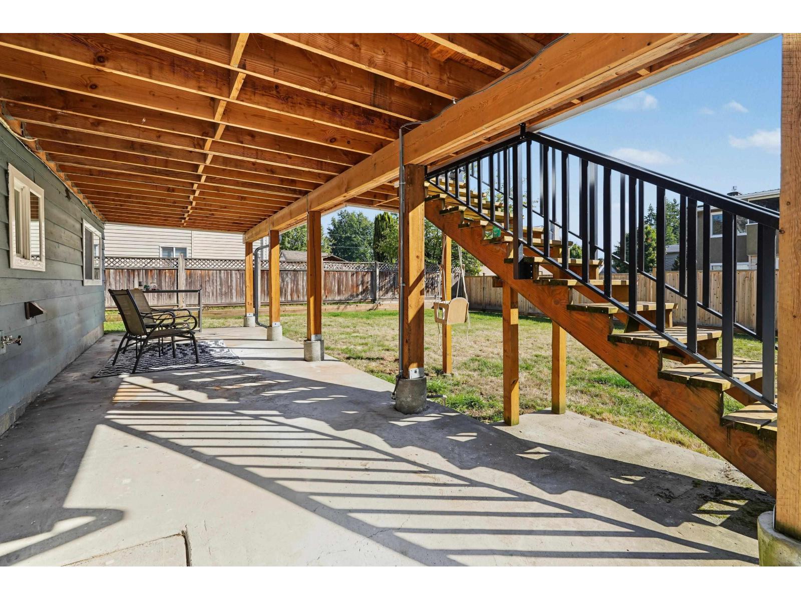 27292 29a Avenue Property Photo 29
