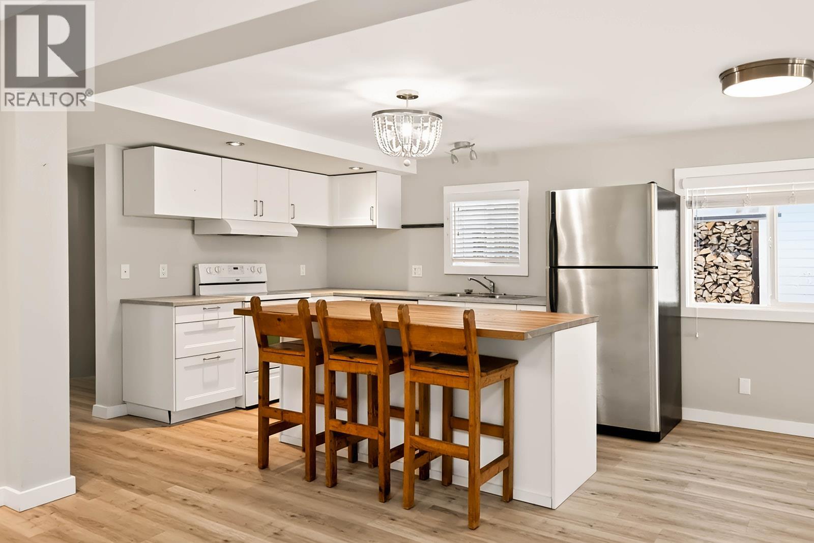 27 1413 Sunshine Coast Highway Property Photo 1