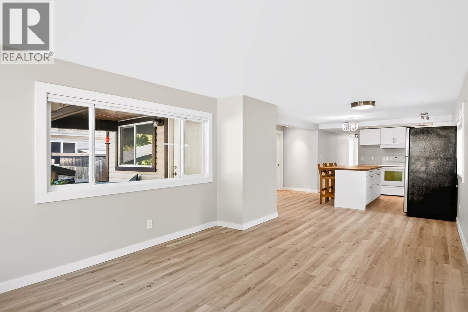 27 1413 Sunshine Coast Highway Property Photo 12