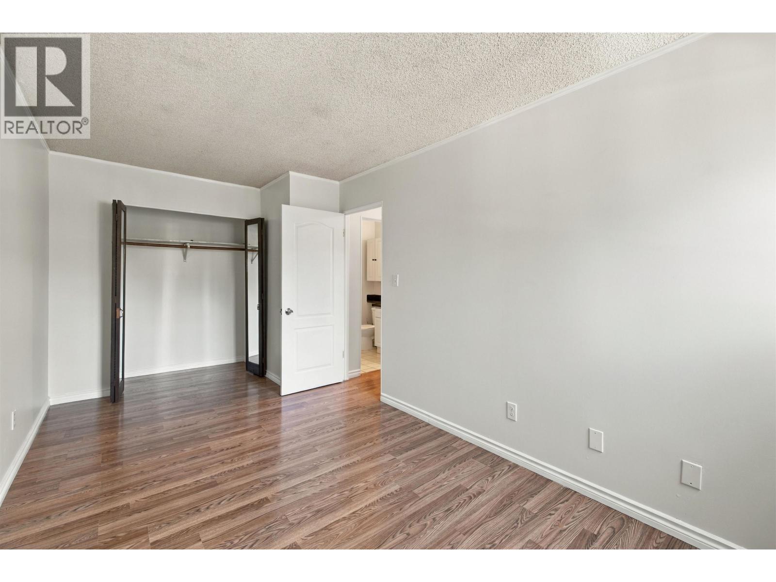 64 3433 E 49th Avenue Property Photo 21