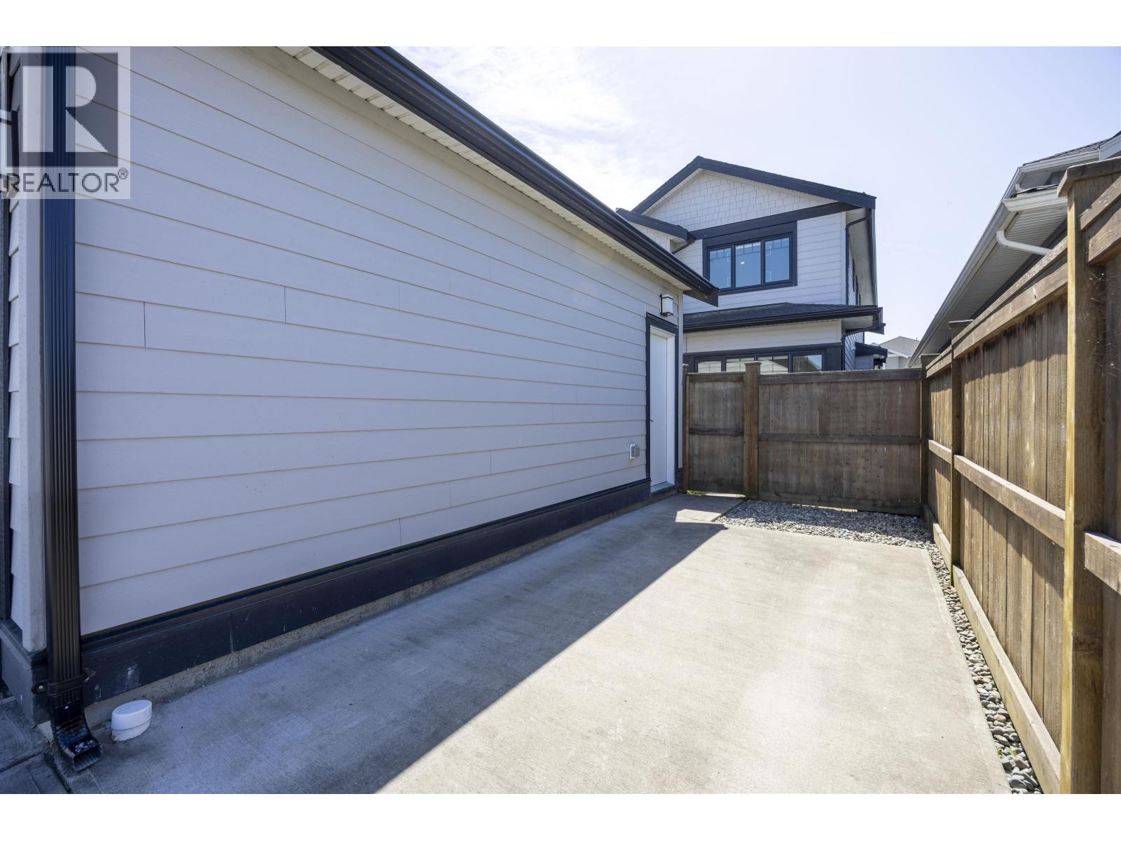 4705 Hazelnut Way Property Photo 36