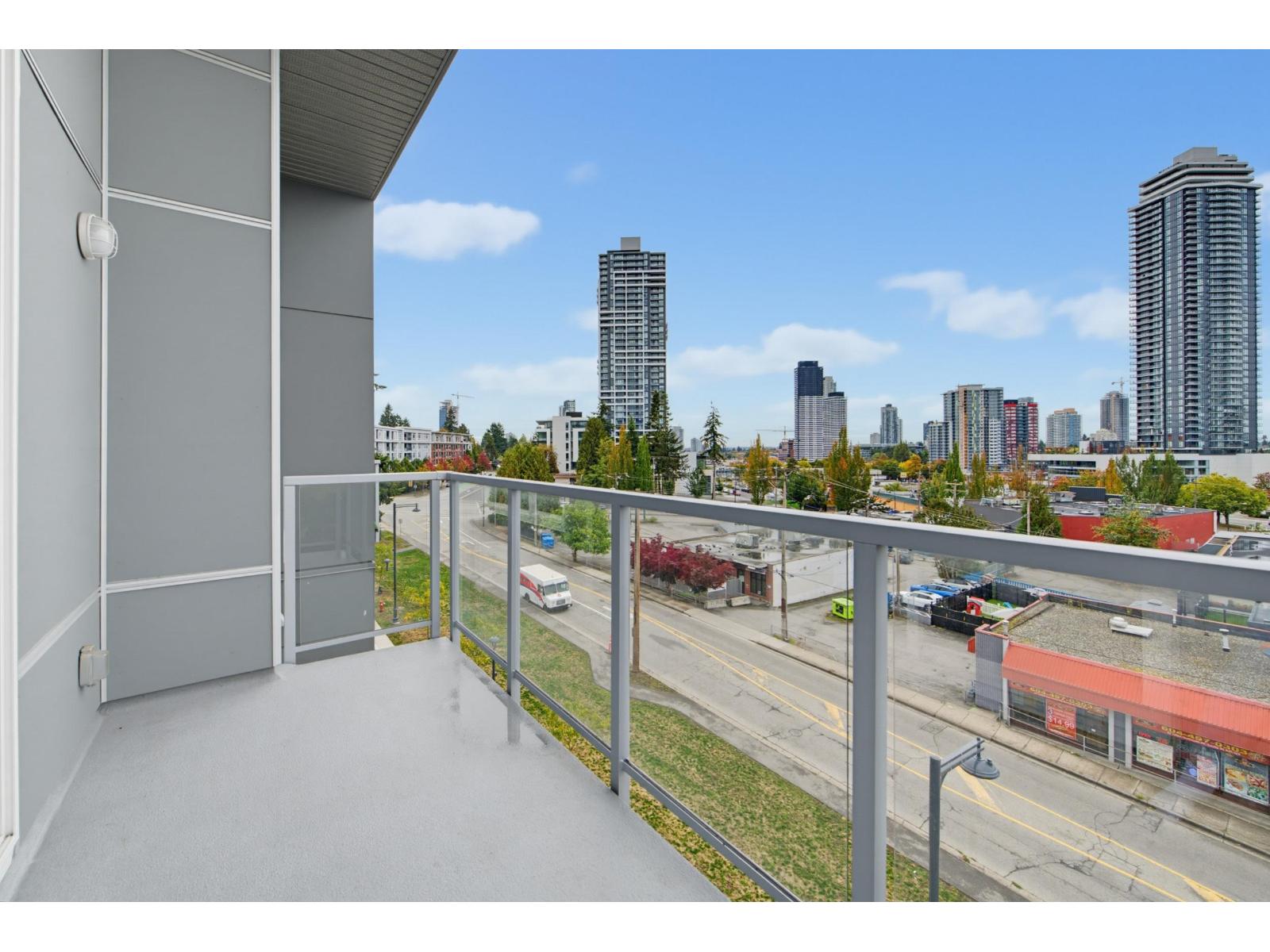 509 10838 Whalley Boulevard Property Photo 27