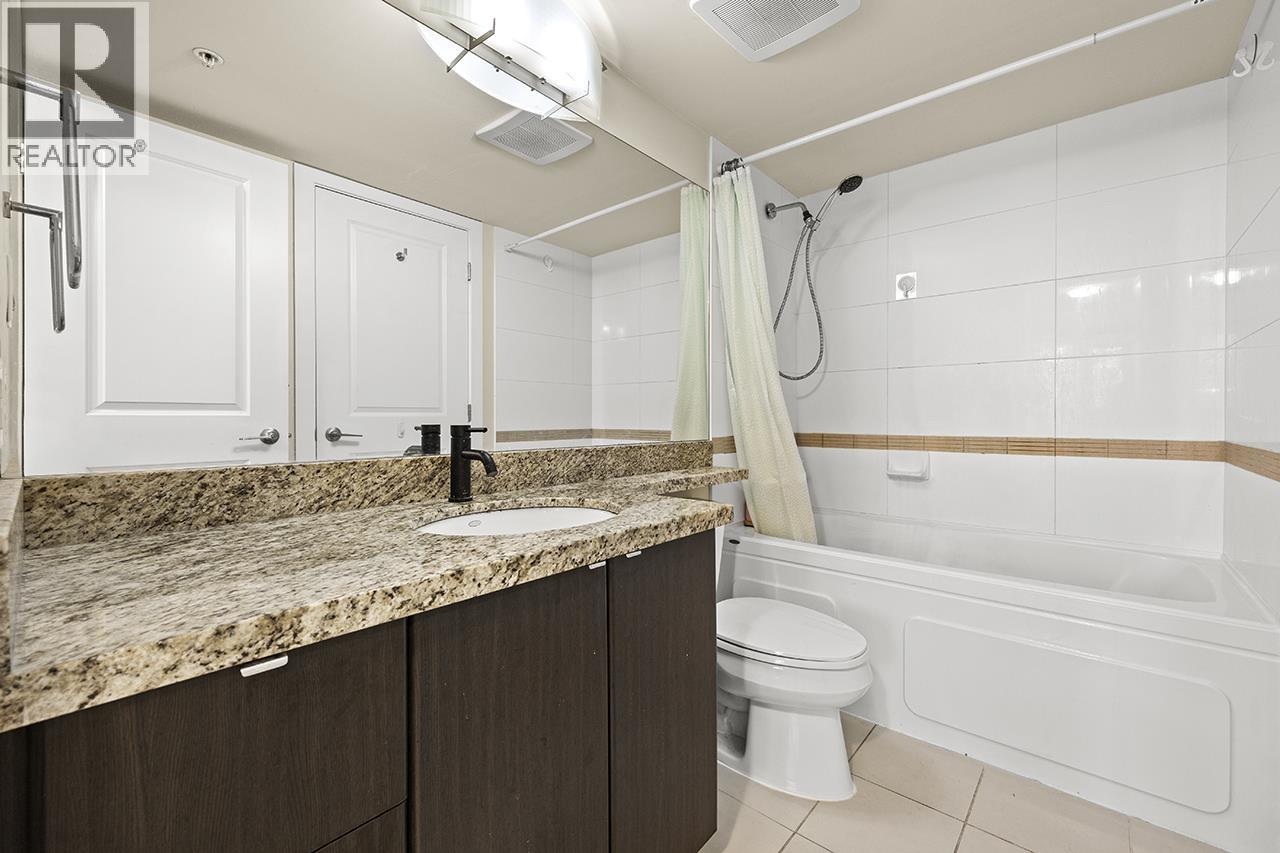808 6068 No. 3 Road Property Photo 17