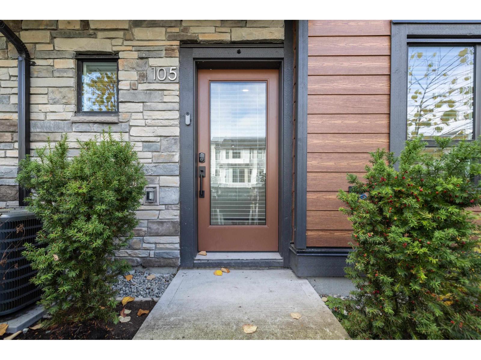 105 20150 81 Avenue Property Photo 3