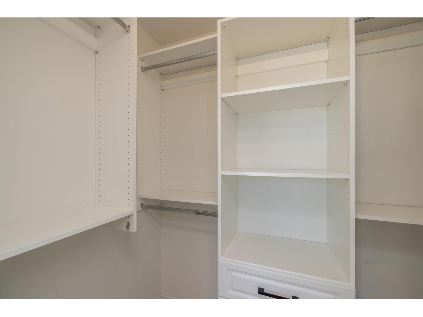105 20150 81 Avenue Property Photo 23