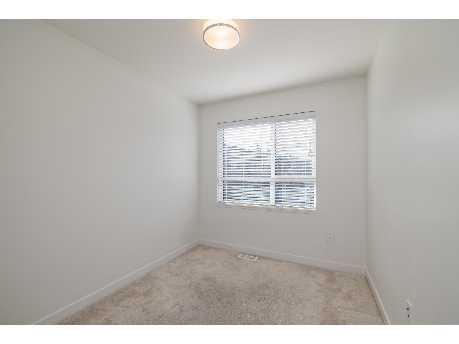105 20150 81 Avenue Property Photo 24