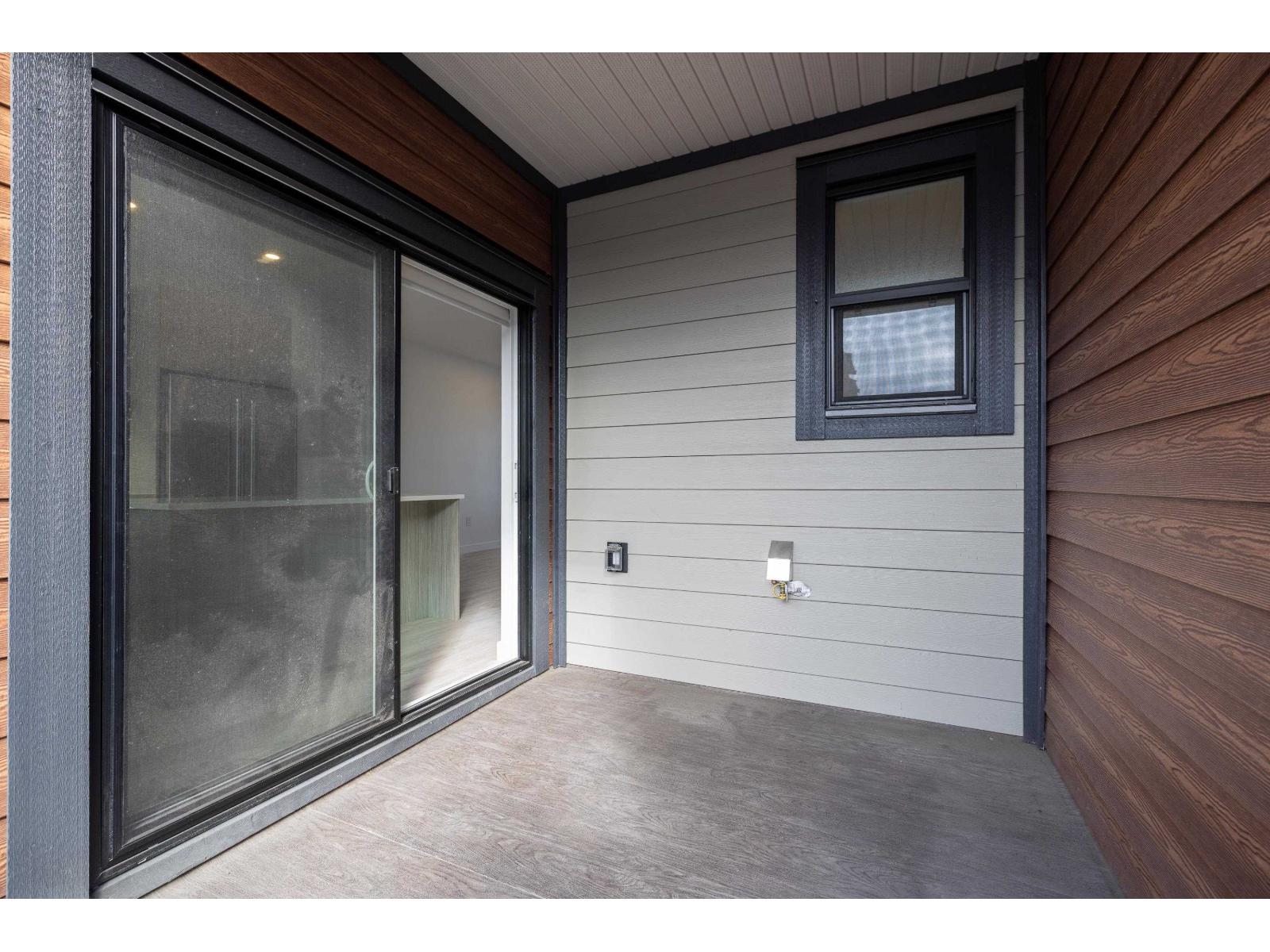 105 20150 81 Avenue Property Photo 32