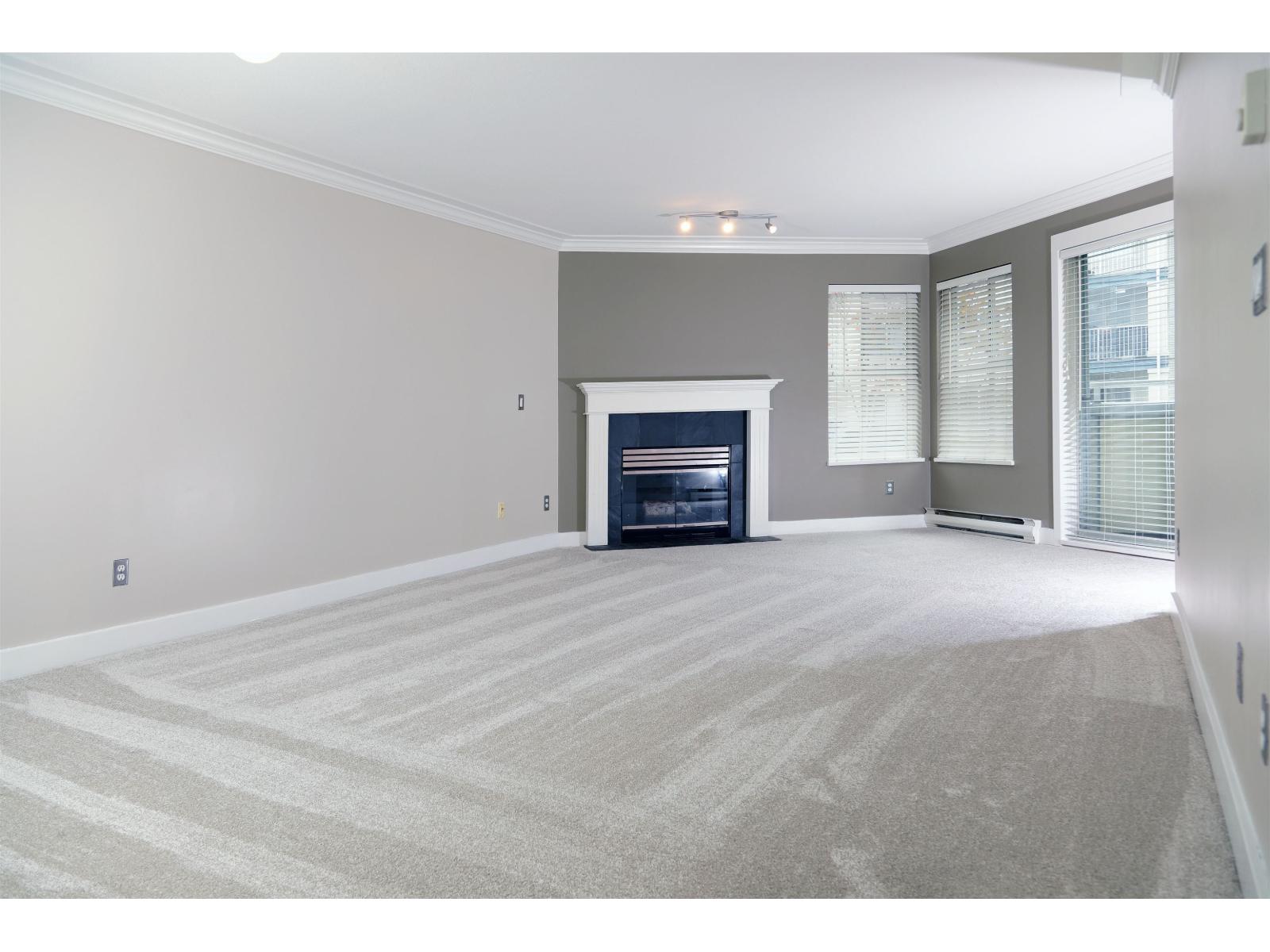 206 12633 72 Avenue Property Photo 2