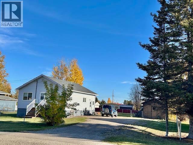 5604 49 Street Property Photo 19