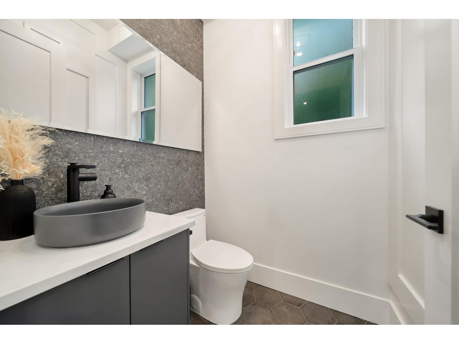 7299 200a Street Property Photo 10