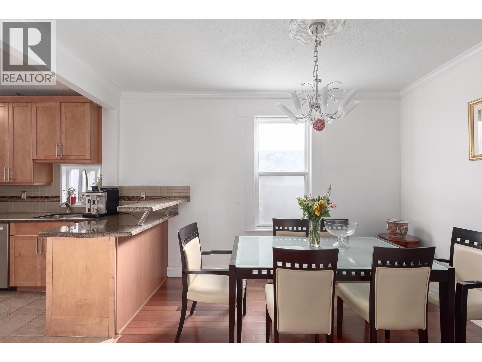 309 E Woodstock Avenue Property Photo 3