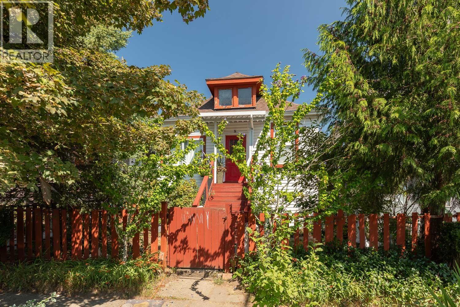 309 E Woodstock Avenue Property Photo 7