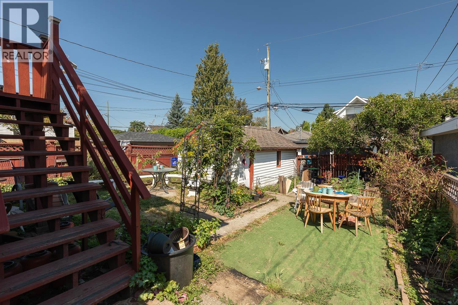 309 E Woodstock Avenue Property Photo 10