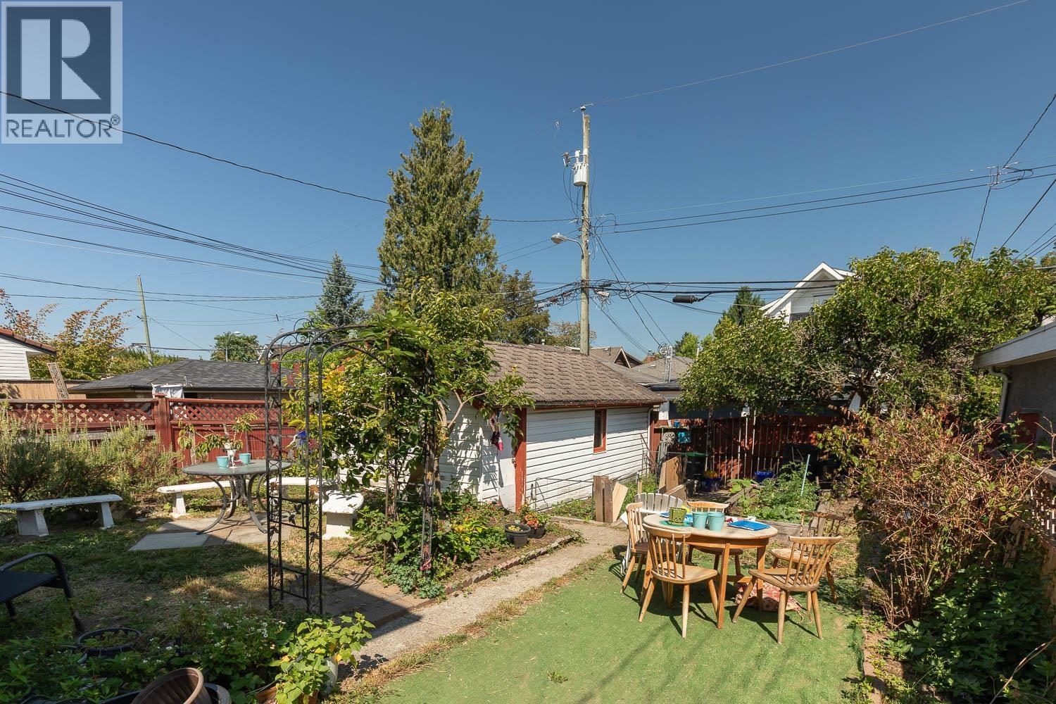 309 E Woodstock Avenue Property Photo 11