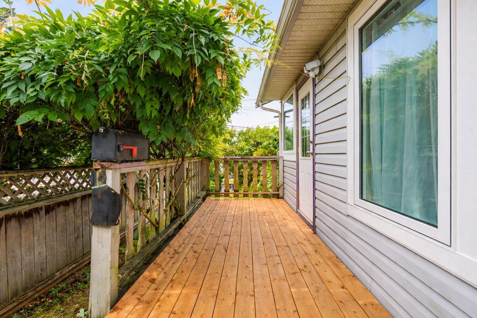 32881 1st Avenue Property Photo 5