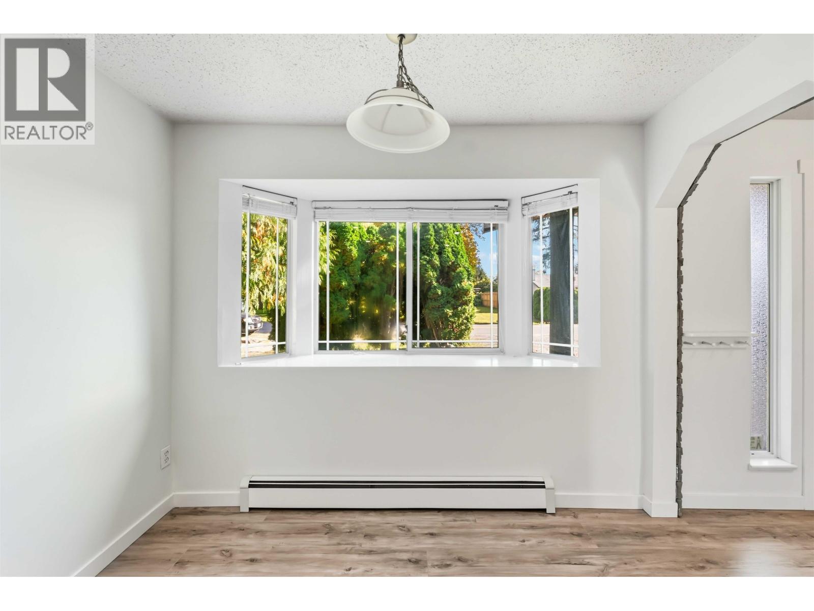 20225 Lorne Avenue Property Photo 15