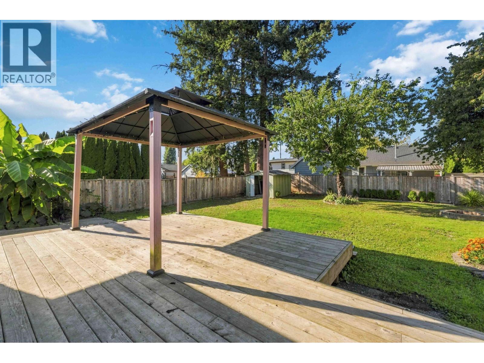 20225 Lorne Avenue Property Photo 30