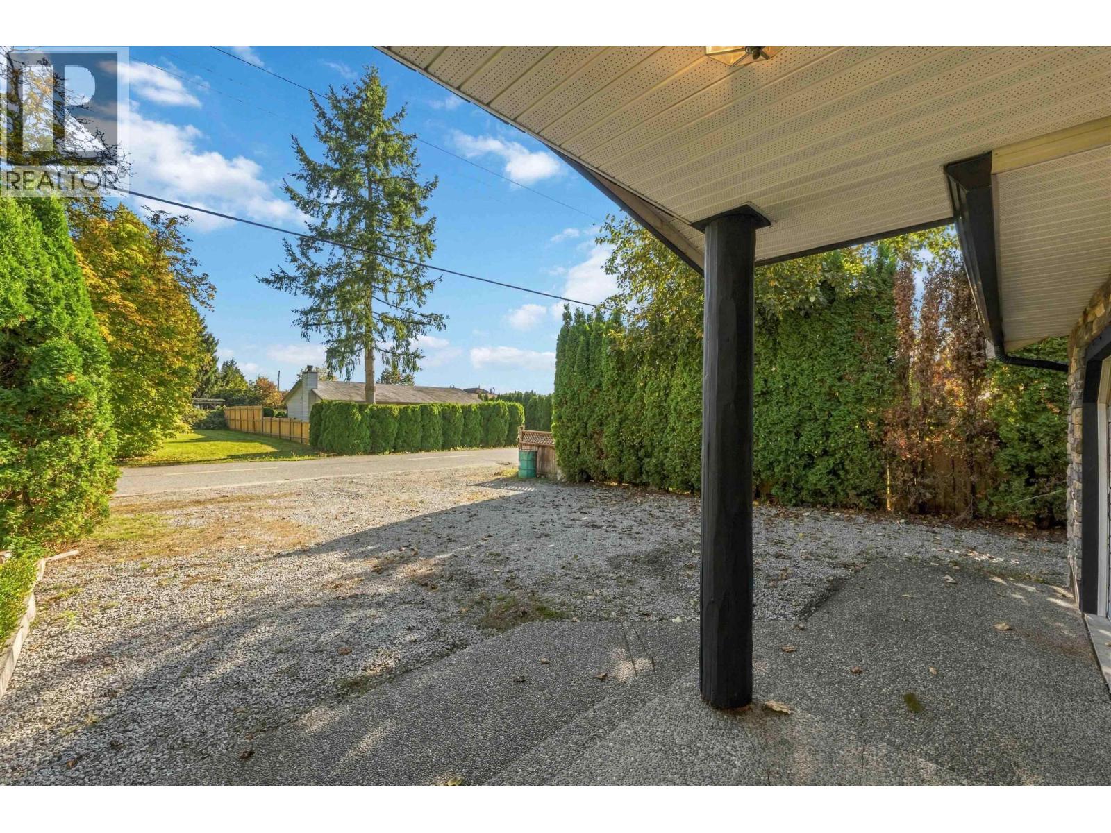 20225 Lorne Avenue Property Photo 39