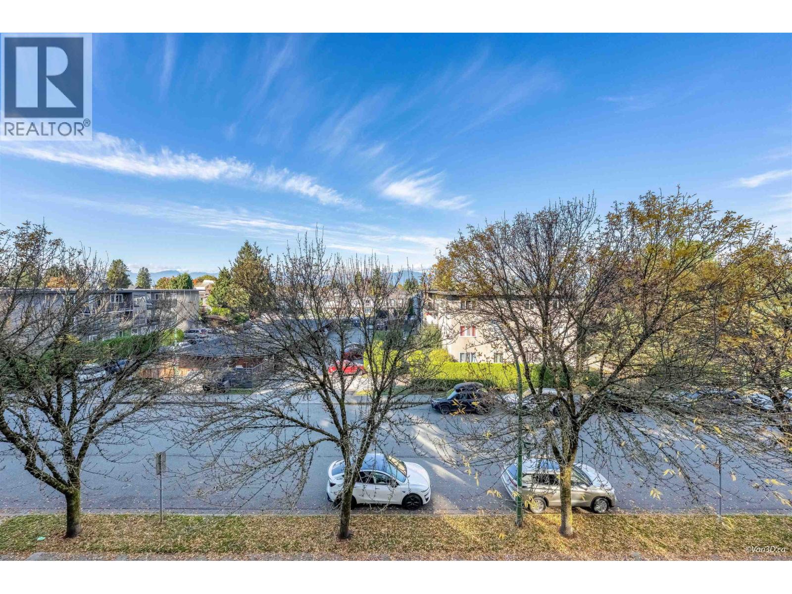 402 7138 Collier Street Property Photo 27