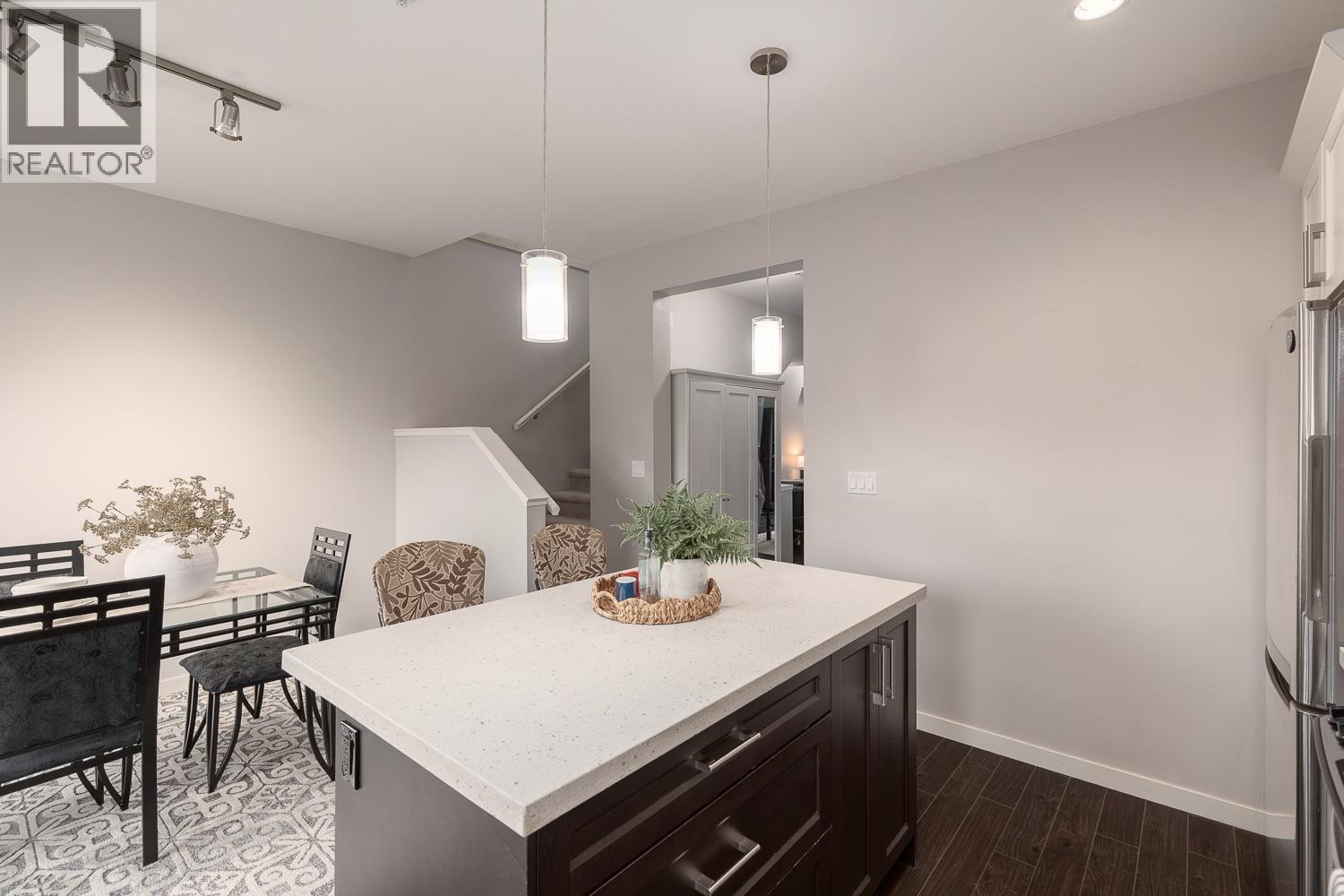 11 23986 104 Avenue Property Photo 11