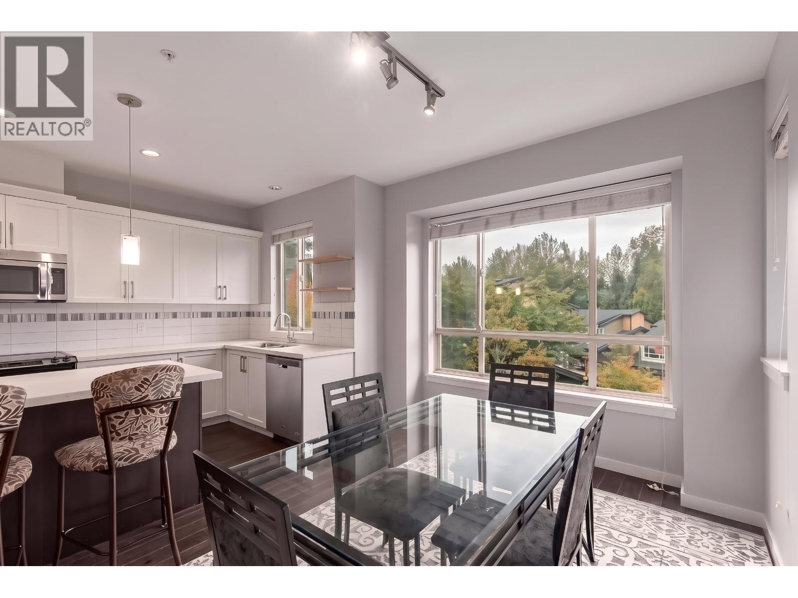 11 23986 104 Avenue Property Photo 13