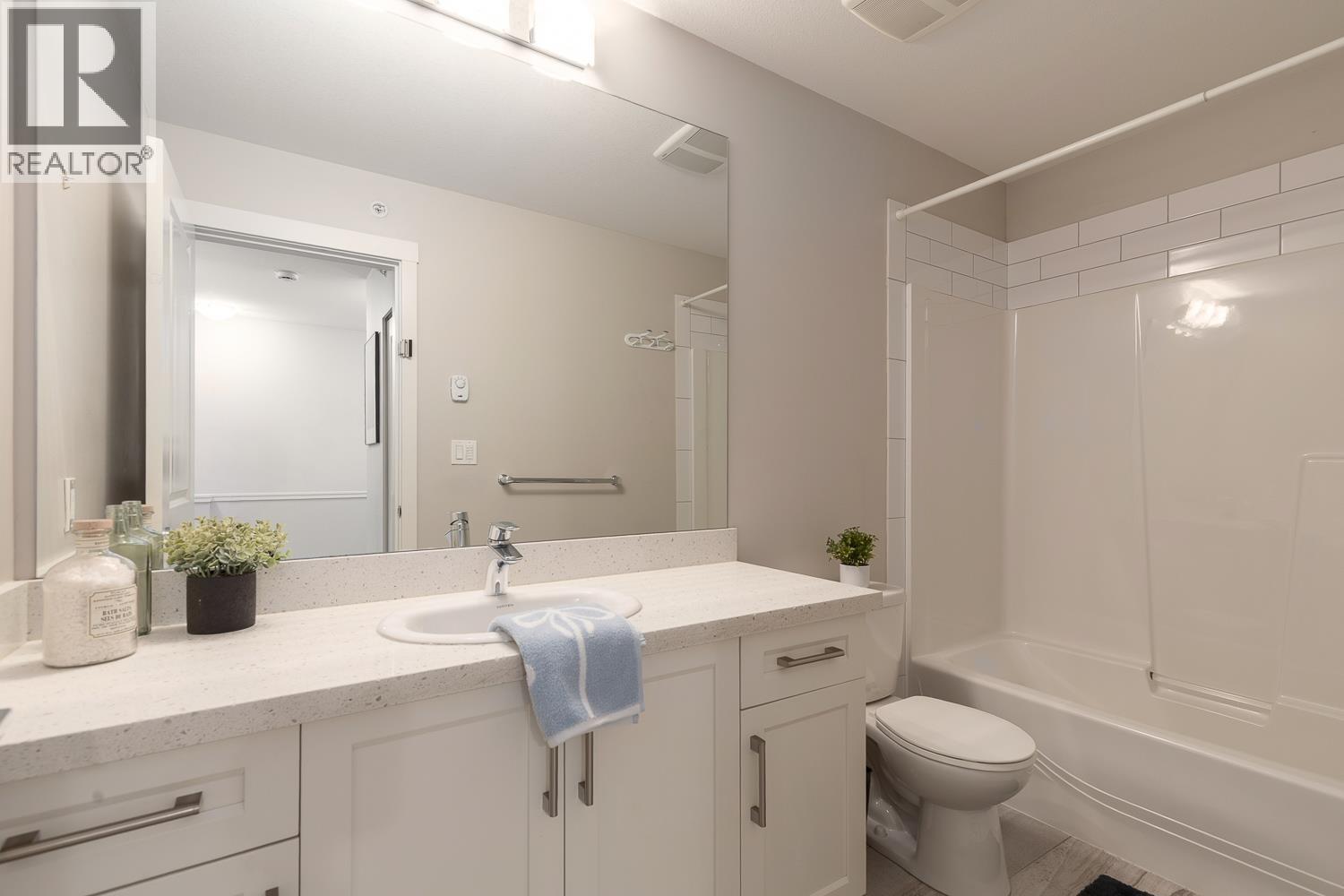 11 23986 104 Avenue Property Photo 26