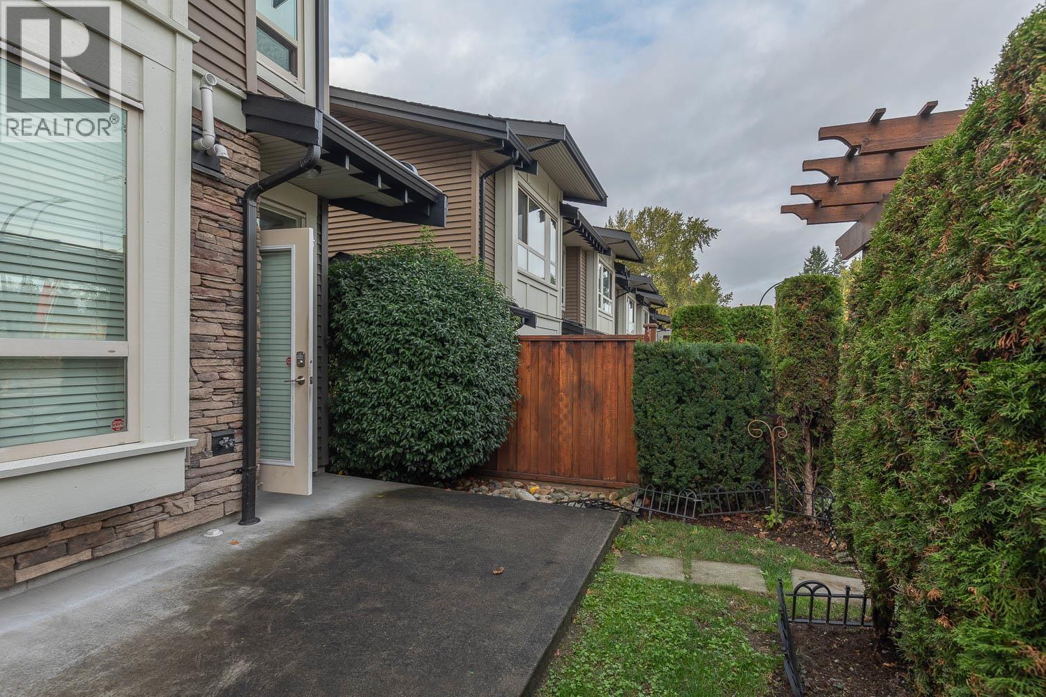 11 23986 104 Avenue Property Photo 29