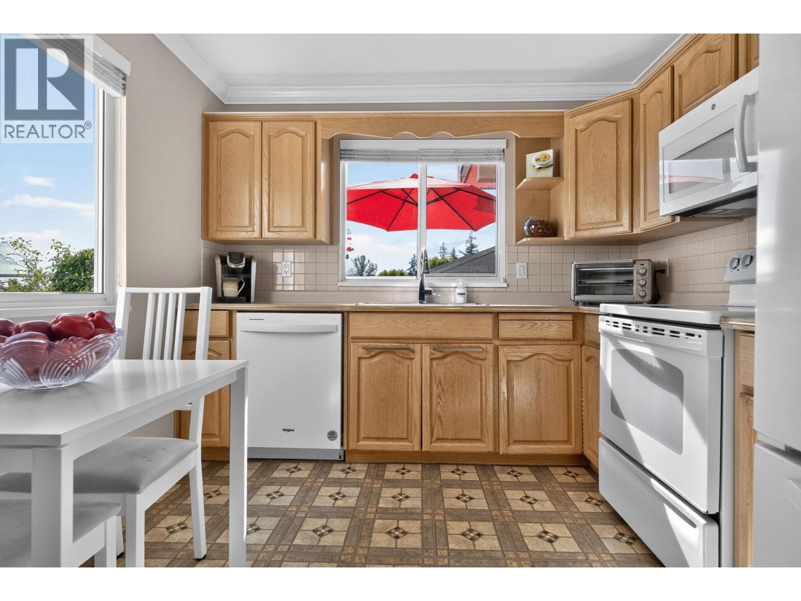 101 455 Bromley Street Property Photo 22
