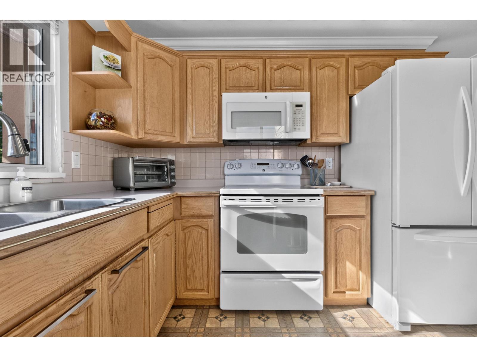 101 455 Bromley Street Property Photo 23