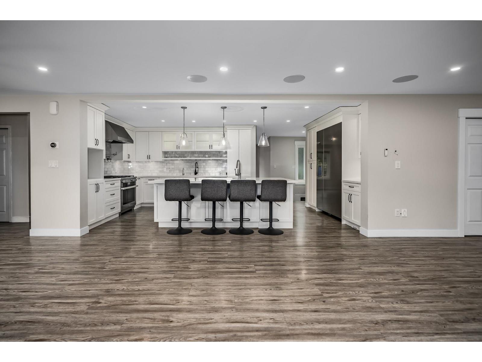 5757 244b Street Property Photo 8