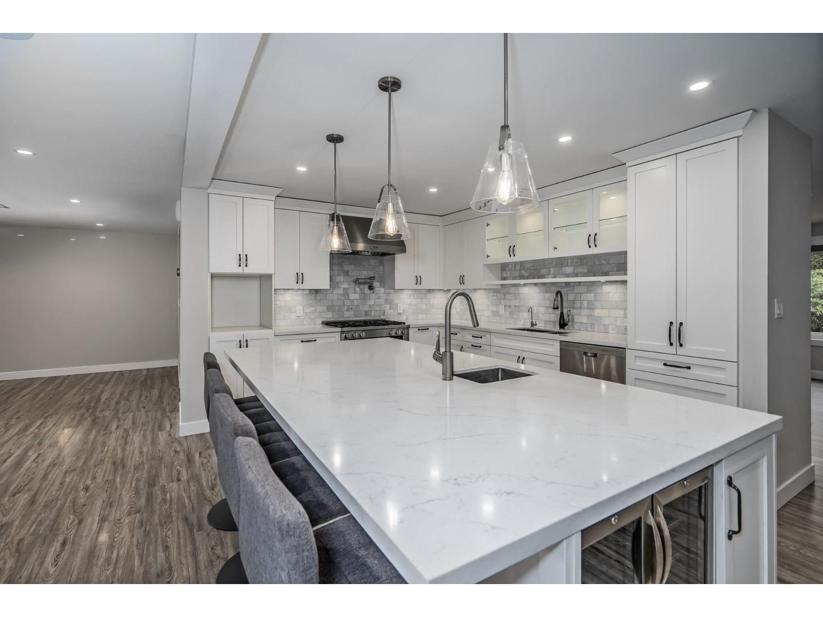 5757 244b Street Property Photo 10