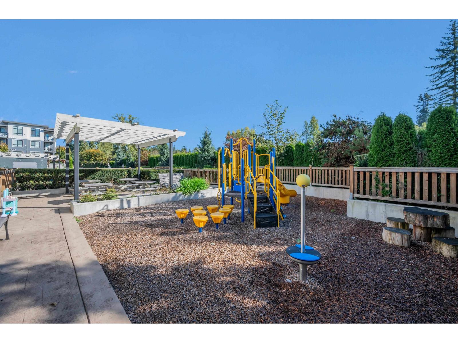 309 20362 72b Avenue Property Photo 15