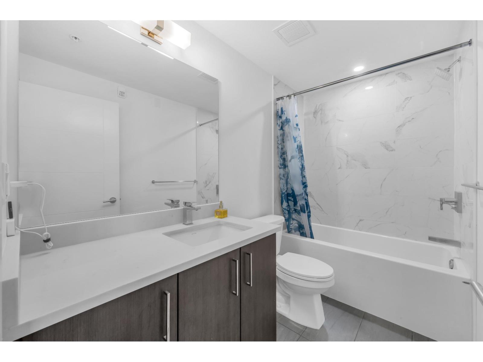 309 20362 72b Avenue Property Photo 18