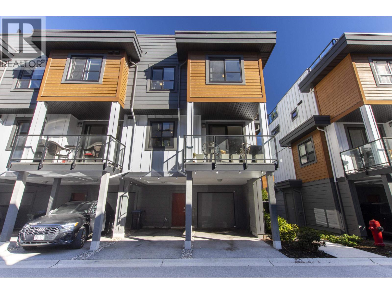 16 39769 Government Road Property Photo 3