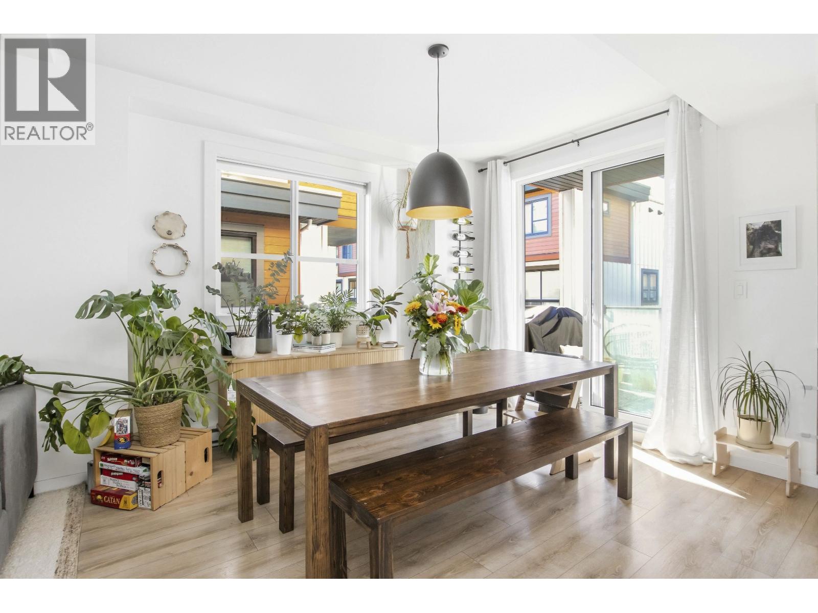 16 39769 Government Road Property Photo 7