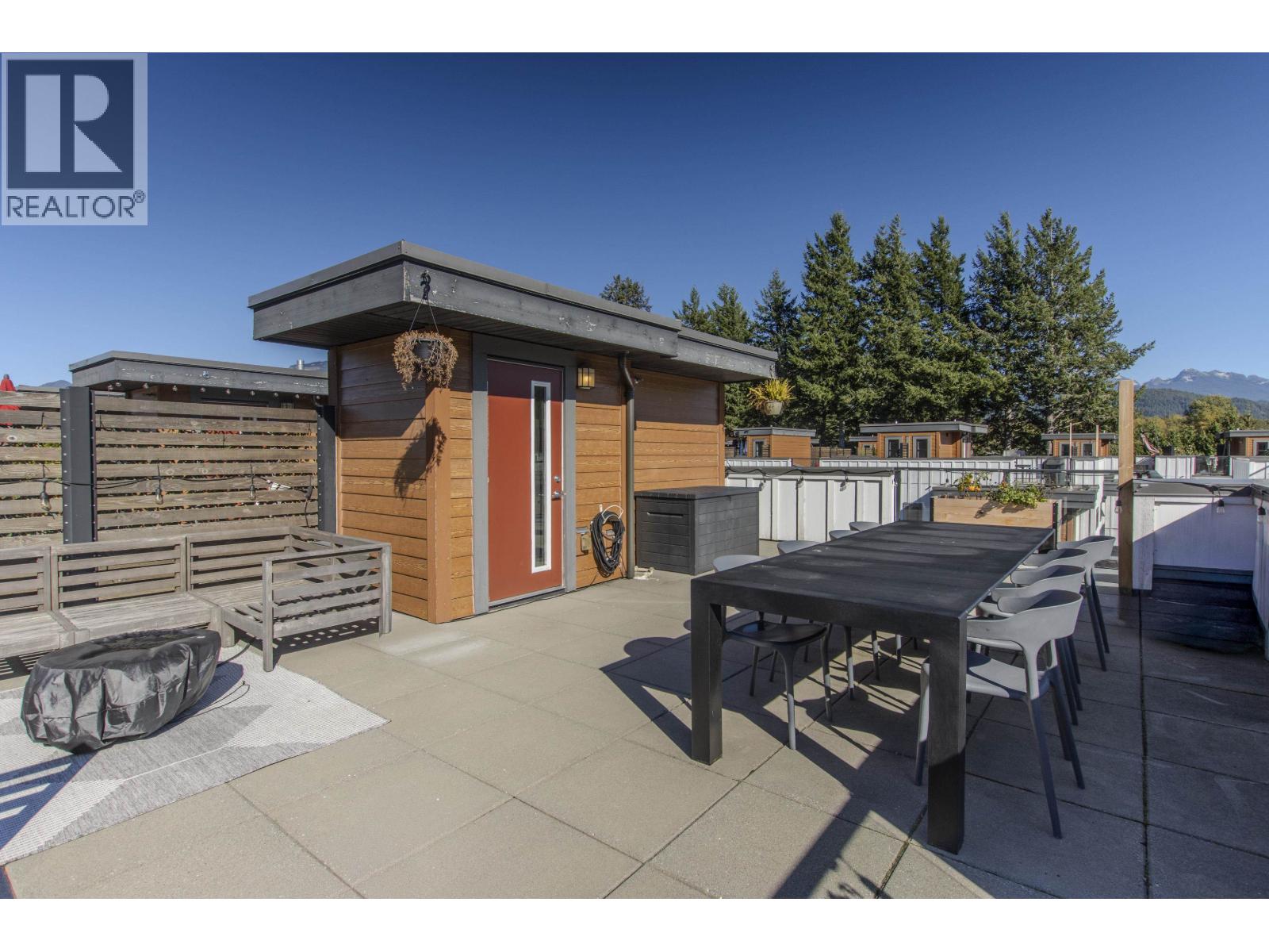 16 39769 Government Road Property Photo 22