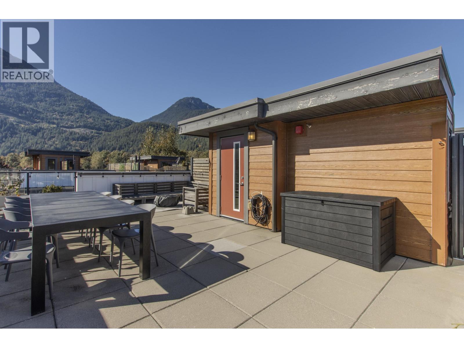 16 39769 Government Road Property Photo 23