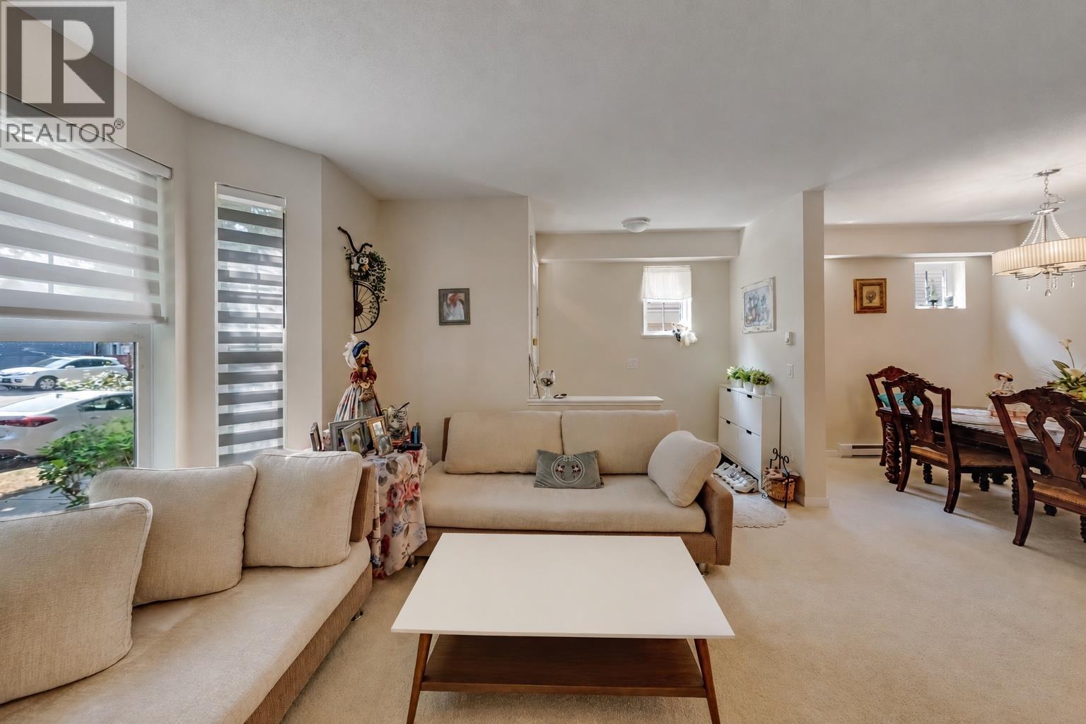 1412 Marguerite Street Property Photo 4